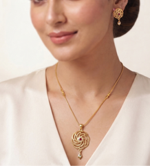Elegant Gold Plated Circular Floral Pendant Necklace Set