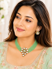 Gold-Toned Kundan Jewellery Necklace Set