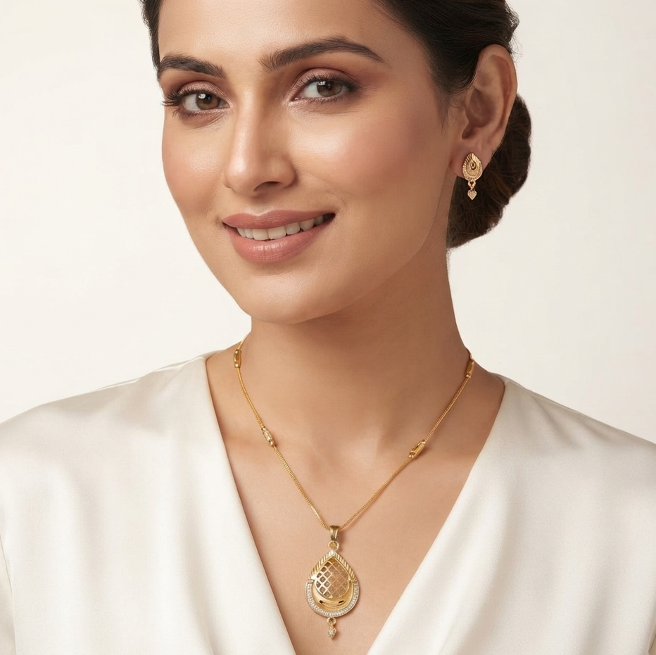 Teardrop Pendant Necklace Set