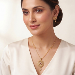 Elegant Gold Plated Circular Floral Pendant Necklace Set