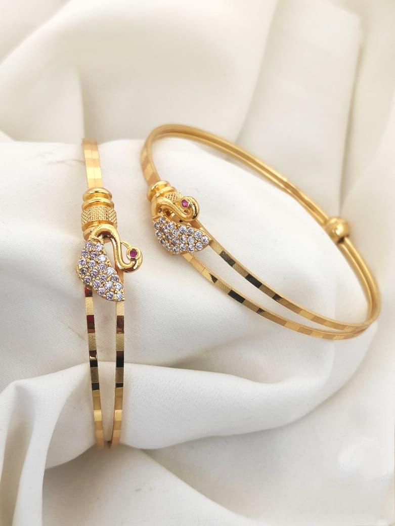 Swan Adjustable Kada Bracelet